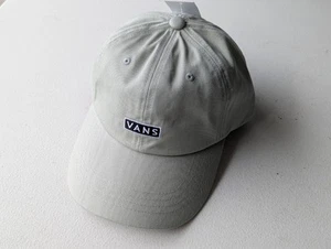 NEU NEU MIT ETIKETT Herren Vans Curved Bull grau silbergrau Jocket Mütze Baseballkappe - Bild 1 von 3