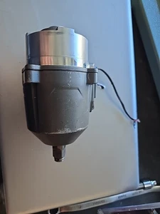 Milwaukee CARCASA Y YUNQUE 2863-20 M18 COMBUSTIBLE DE UNA LLAVE Alto 1/2" Impacto Bx700 - Imagen 1 de 4