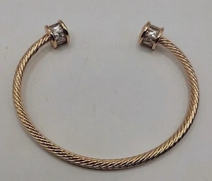 Bracelet Rose Goldtone & Crystal Twisted Bangle Roman Numerals Baguette Crystals - Picture 1 of 8