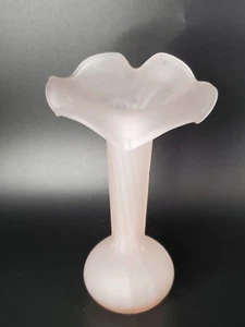 Jack in the Pulpit rosa Vintage mattiertes Glas Satin gerippte Vase 7 1/2 - Bild 1 von 8