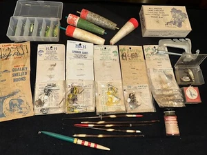 Vintage Fishing Items Lures, Floats, Hooks, Little Giant Lantern Bracket - Picture 1 of 11