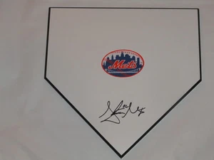 STEVEN MATZ SIGNED HOME PLATE NEW YORK METS AUTOGRAPHED ROOKIE STAR - Picture 1 of 1