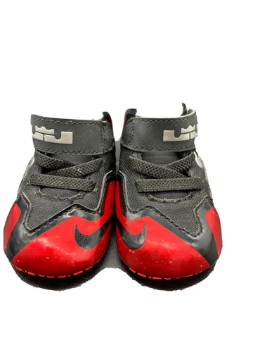 NIKE LEBRON JAMES Red & Black Speckled Signed Baby high Tops Cover