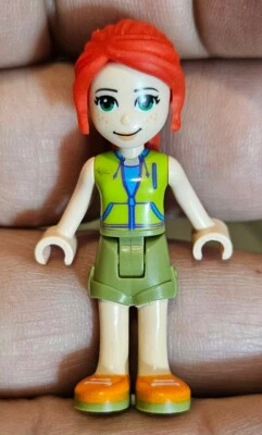 Lego Friends minifigura Mia (frnd 349 de 41392) LF83 EUC C16-4       - Imagem 1 de 4
