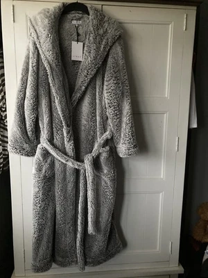 Womens Linea Luxury Grey Long Sleeve Hooded Fleece Robe Size UK 24-26 RRP £49.99 - Image 1 of 4
