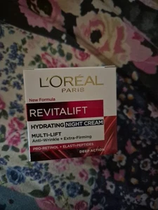 L'OREAL Paris Revitalift Hydrating Night Cream With Retinol - Picture 1 of 4