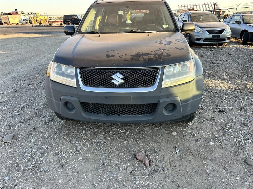 Conjunto de filtro de aire usado se adapta a: Suzuki Vitara Grand 2008 2,7 grado A Foto 1 de 4