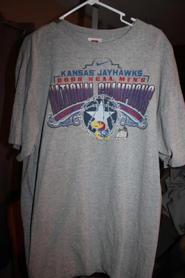 NIKE KANSAS JAYHAWKS 2008 NATIONAL CHAMPIONS T Shirt Men’s XL BASKETBALL - Image 1 of 3
