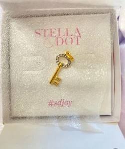 Stella & Dot KEY TO MY HEART CHARM Gold Tone #C916G - Picture 1 of 4