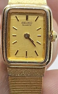 Reloj Seiko Mujer 1E20-5649 Vintage 13mm Caja Cuarzo Dos Manejas Analógico LEER - Imagen 1 de 11