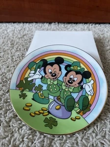 NEW ENGLAND COLLECTORS SOCIETY'S DISNEY MINI PLATE MORTY FERDIE IRELAND - Picture 1 of 6