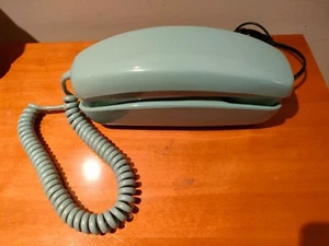 TELEFONO GONDOLA DE SOBREMESA EN COLOR AZUL TURQUESA - Imagen 1 de 7
