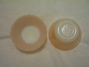 2 PUDDINGBECHER VON FIRE KING, 6 OZ. PFIRSICHGLANZ MILCHGLAS, VINTAGE, EX. COND. - Bild 1 von 4