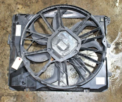 Ventilador de radiador para BMW 128i E82 E88 325i 328i 330i E90 E91 E92 E93 L6 3.0L N51  Foto 1 de 4