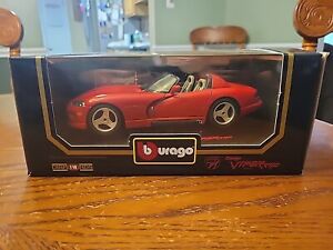Bburago 1992 Dodge Viper RT/10 Red 1:18 Scale w/ Box #3025