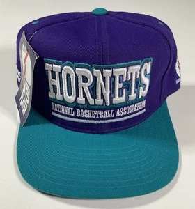 De colección Charlotte Hornets Jugador Profesional Snapback Sombrero NBA Nuevo Con Etiquetas Raro Años 90 - Imagen 1 de 9