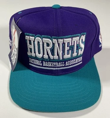 De colección Charlotte Hornets Jugador Profesional Snapback Sombrero NBA Nuevo Con Etiquetas Raro Años 90 Foto 1 de 4