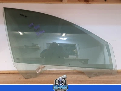 Holden WM Statesman RHF Window Glass - image 1 of 4