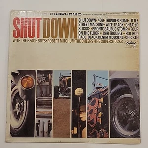 Shut Down With The Beach Boys Vinyl Record Capitol Duophonic DT1918 - Imagen 1 de 4