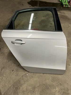AUDI A4 S4 2012-2016 pasajero puerta trasera derecha sedán Foto 1 de 3