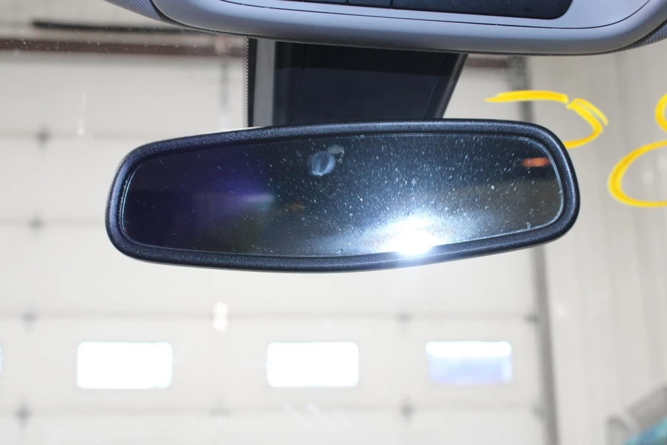 Espejo retrovisor interior delantero central usado se adapta a: Chevrolet Malibu 2017 Ce delantero Foto 1 de 4
