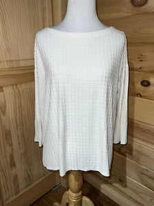J. JILL Wearever Collection Ivory Waffle Textured Tee Size Medium Petite - Picture 1 of 13