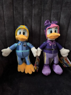 Disneystore Original Disney Mickey Mouse 23cm Donald Duck Daisy Roadster Racers  - Bild 1 von 4