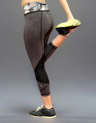 Lululemon Women Leggings Size 8 Pace Rival Stripes Butterfly 3 Pocket Waistband - Image 1 of 4