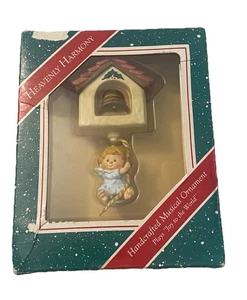 1987 HALLMARK HEAVENLY HARMONY ANGEL MUSICAL CHRISTMAS ORNAMENT EUC - Picture 1 of 3