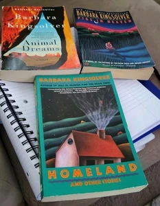 Barbara Kingsolver Paperback Books Lot Of 3 Homeland,Pigs In Heaven, Animal... - Picture 1 of 7