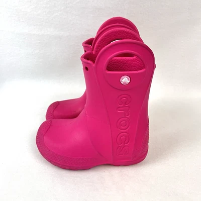 Crocs Handle It Rain Boot Rosa Impermeável Borracha Botas Pull-On Crianças Tamanho C8 - Imagem 1 de 4