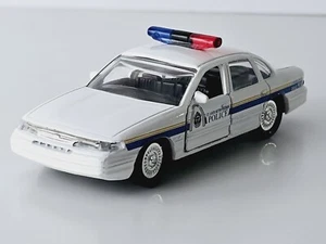 Road Champs - Custom - St Louis Metropolitan Police - Crown Victoria - 1:43 - Picture 1 of 14