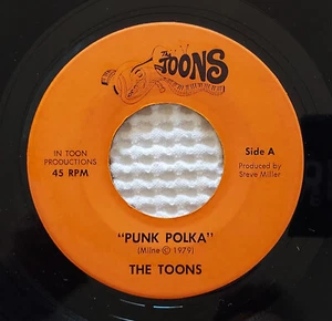 TOONS Punk Polka b/w Love Is A Drug Orig '79 Private New Wave Power Pop Rock 45 - Foto 1 di 1