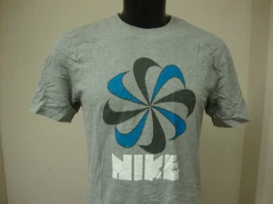 Nike Pinwheel Vintage Look Ropa Deportiva Gris Azul Blanco Camisas talla M - Imagen 1 de 3