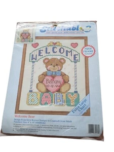 Stitchables Welcome Bear Registro de Nacimiento Muestreador Punto de Cruz con Marco Nuevo - Imagen 1 de 3