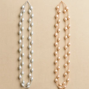 Collana di perle, gioielli con perline multifilo in bianco e rosa - Foto 1 di 4