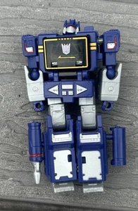 WFC-K21 Soundwave Core Class Transformers Generations War for Cybertron Kingdom - Picture 1 of 8