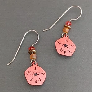 Sienna Sky kleine SAND DOLLAR Ohrringe Handarbeit in Colorado bemalt leicht - Bild 1 von 6