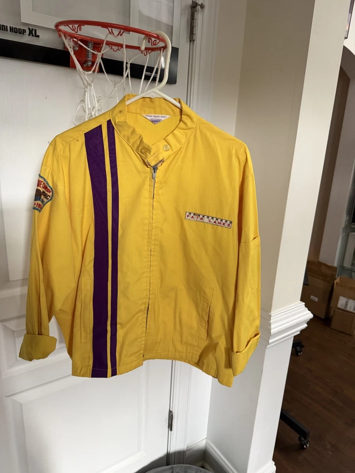 Chaqueta de Carreras Oficial Wynns De Colección - Rayas Amarillas - L con Parches de Bolos Foto 1 de 3