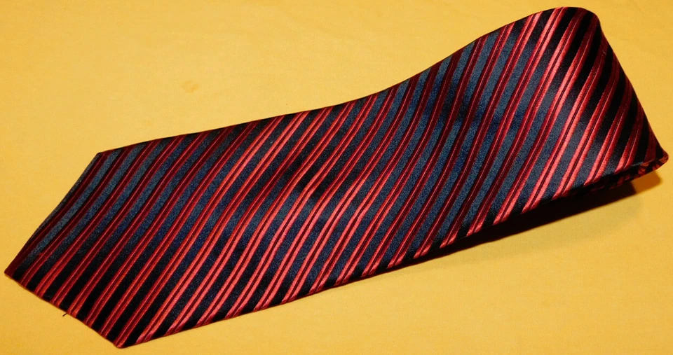 MEN'S COVINGTON RED/BLACK STRIPED TIE - TIES - NECK TIES - DESIGNER TIES. - Image 1 of 3