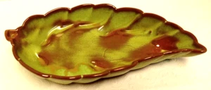 Plato de hoja de cerámica Frankoma vintage 225 verde pradera 6 patas 9,25 x 5" - Imagen 1 de 6