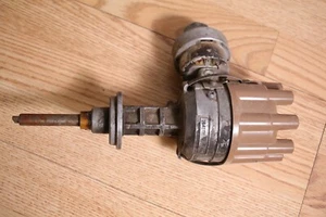 Single Point Distributor  2642727 48-6 - Marked 51 - Chrysler 1967? - Picture 1 of 6