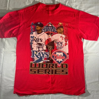 2008 PHILLIES VS RAYS VTG MLB WORLD SERIES RED ROSTER GRAPHIC T-SHIRT LARGE RARE - Image 1 of 4