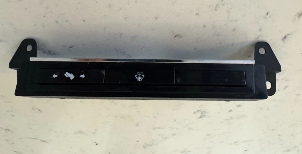 2007  CADILLAC ESCALADE POWER PEDAL REAR WASHER SWITCH - Image 1 of 1