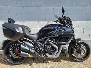 Ducati Diavel 1200 DARK EDITION 2018 68 REG. ONE FORMER KEEPER. DUCATI HISTORY! - Picture 1 of 20