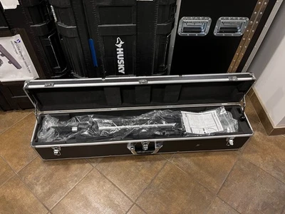 EPSON ELPSC26H Multi-Aspect Portable Projector Screen w/ Protective Case Reduced - Image 1 of 3