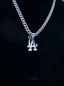 LA Dodgers Necklace - 5mm Cuban 22" Chain - Silver Plated - Los Angeles Dodgers - Picture 1 of 2