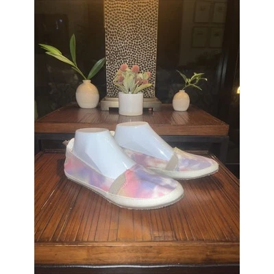 NEW - Reef Women's Shoes Sz. 9 Bella Costas Summer Tye Dye Quilted Sole Slip Ons - Image 1 of 4