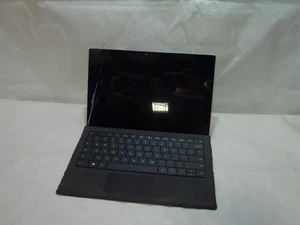 Microsoft Surface Pro 4 1724 12.3" Core I5-6300U 2.40GHz 4GB 128GB SSD Win 10 - Picture 1 of 9