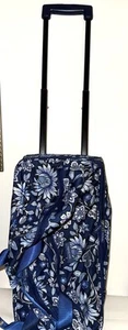 Vera Bradley Navy Blue 22" WHEELED Rolling Duffle Carry On Travel Bag Handle - Picture 1 of 13